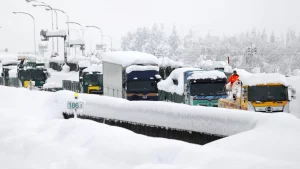 Post-Christmas Travel Chaos: Major Snowstorm Causes Widespread Delays
